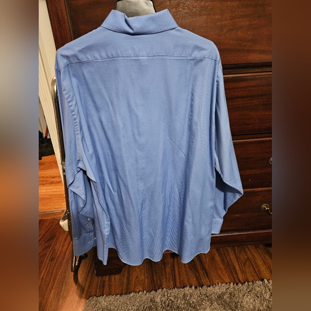 Long sleeve button down - Picture 3 of 3